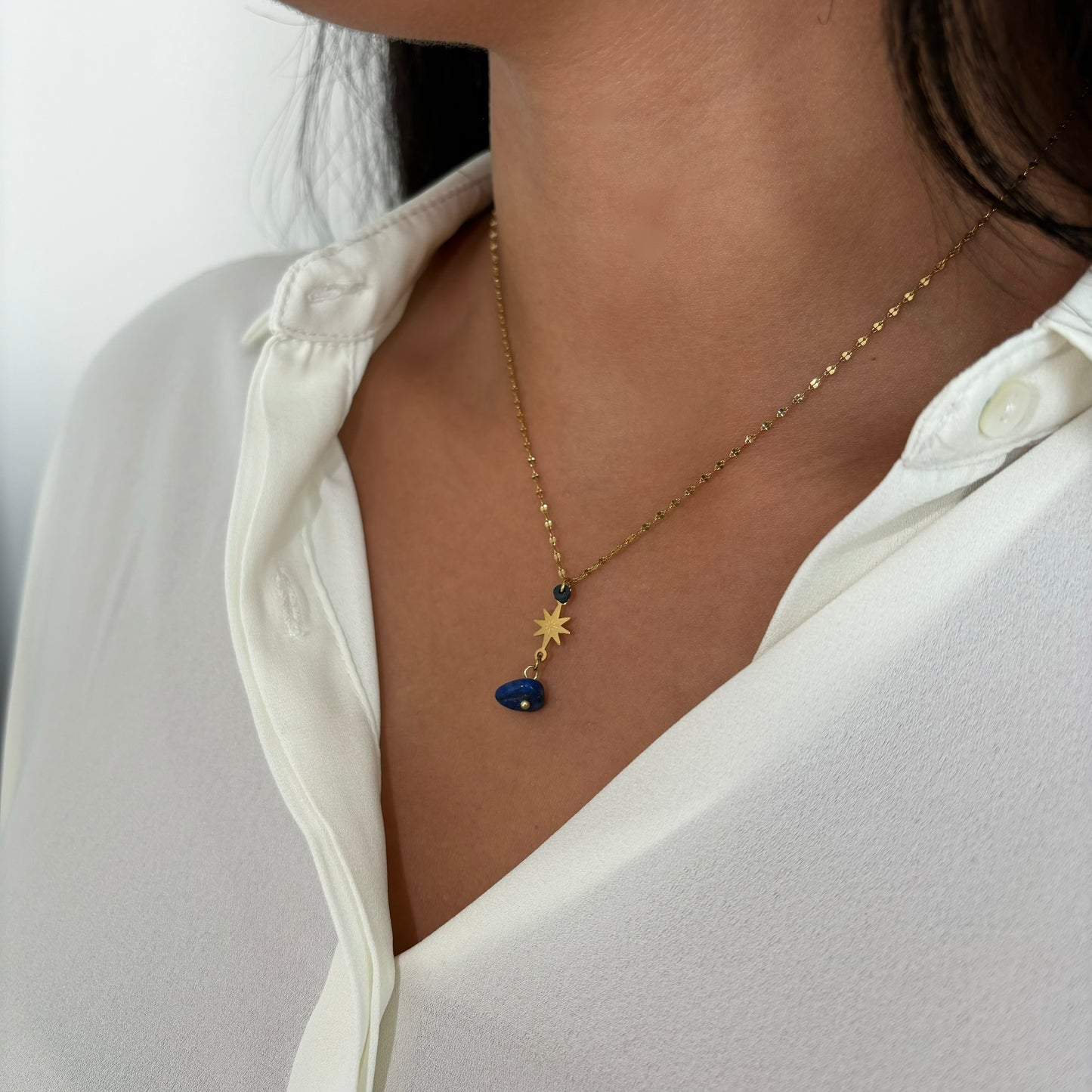 Collier Blue
