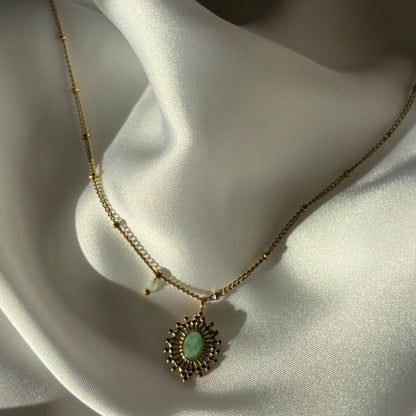 Anya necklace